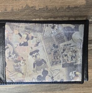 Vantage Special Edition. Inside Leather.  Disney Character Wallet